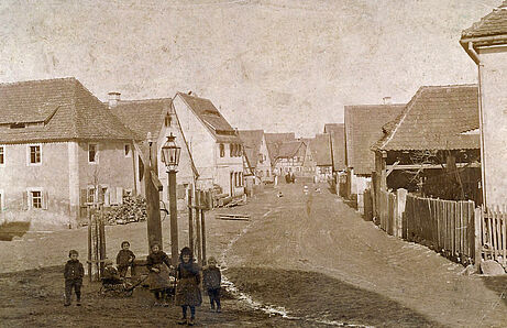 Brunnen_um_1900.jpg